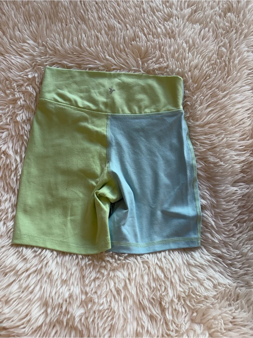Old Navy Light Yellow Stretch Sports Bra